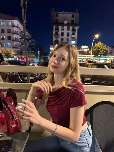 AFRA — Beşiktaş, İstanbul Escort — fotoğraf 3