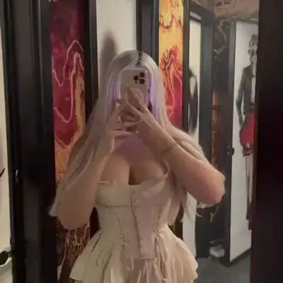 Sila — Beyoğlu, İstanbul Escort — video 2