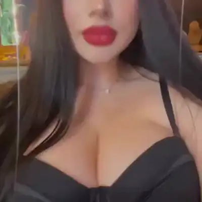 Valeria — İstanbul Escort — video 1